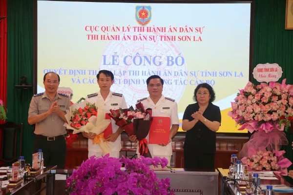 Công bố quyết định thành lập Thi hành án dân sự tỉnh Sơn La
